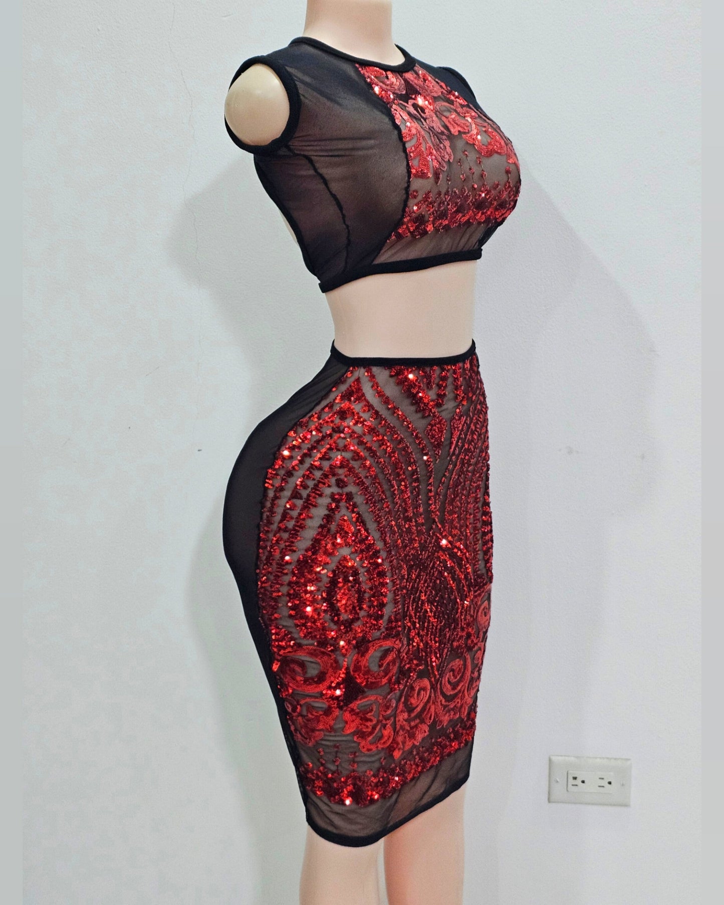 Allele black and red sequin two piece skirt high waisted outfit